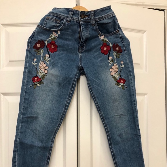 Jeans - Picture 2 of 3